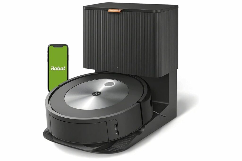 iRobot Roomba j7+ hero